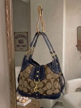 RARE! Vintage (2006) Coach Hampton Signature Studded Hobo Bag